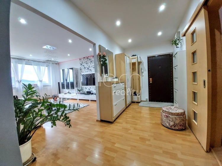 featured image of real estate