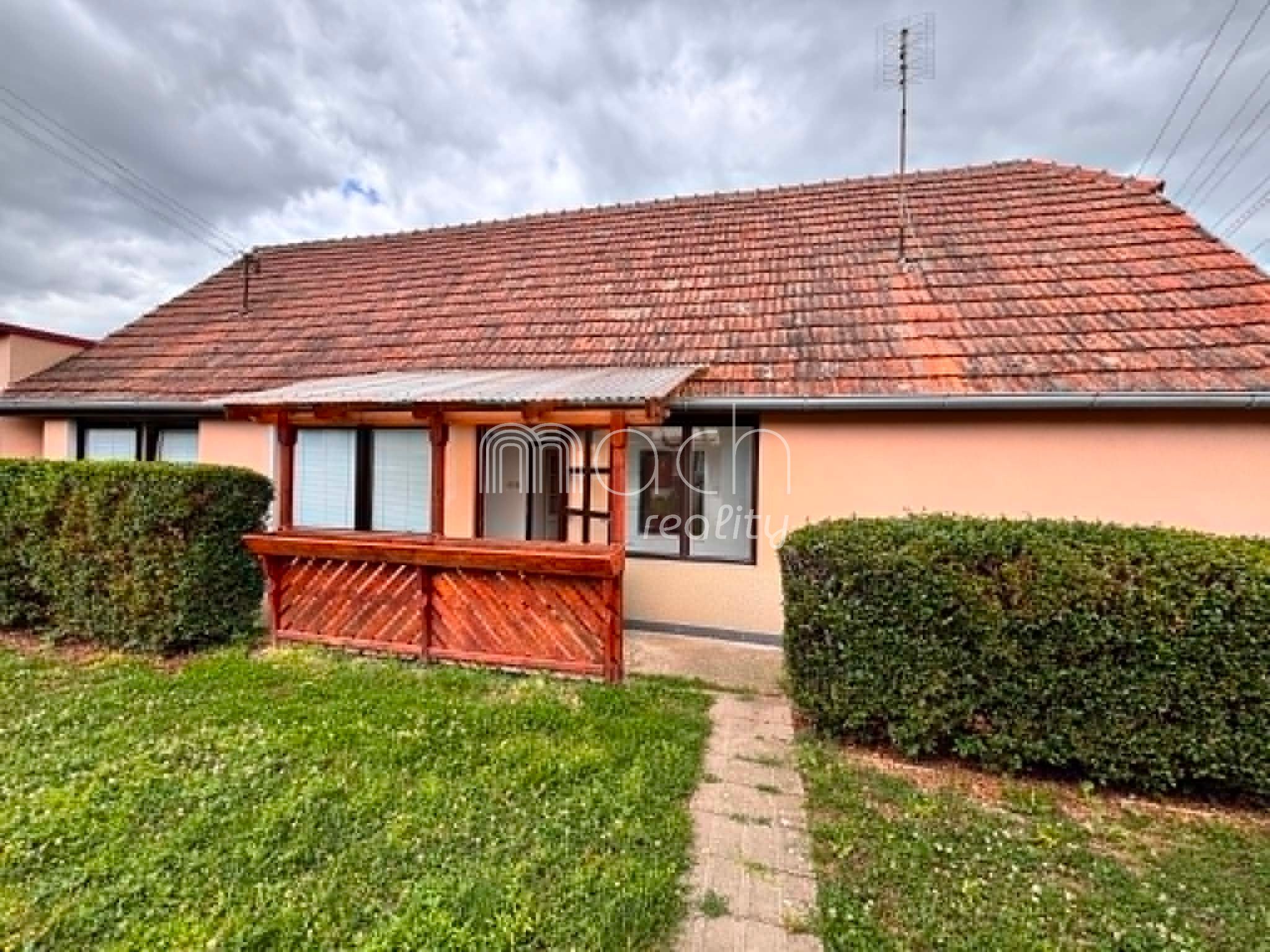featured image of real estate